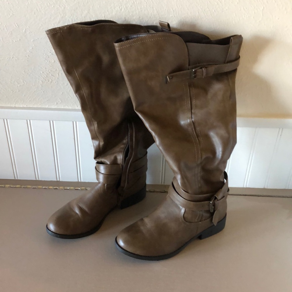 Women’s tall boots